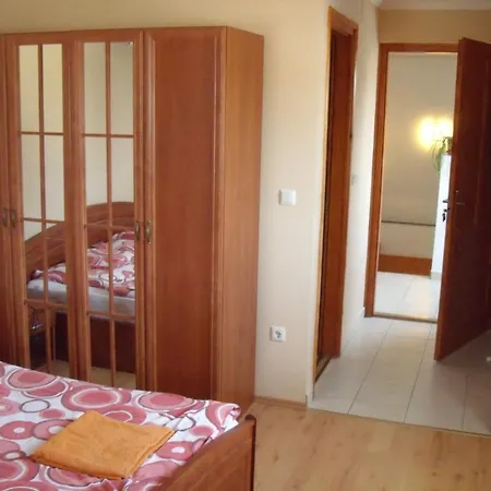 Sasi Panzió 2 Casa de hóspedes 3*