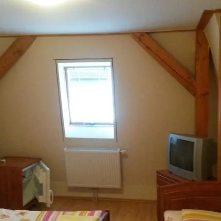 Sasi Panzió 2 Esztergom