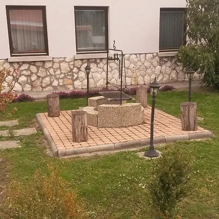 Maison d'hôtes Sasi Panzio 2 Esztergom