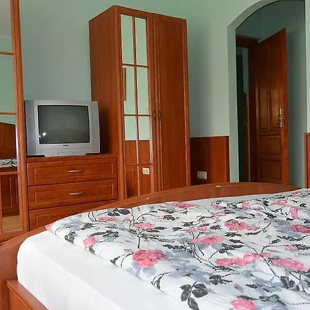 Sasi Panzio 2 3* Esztergom