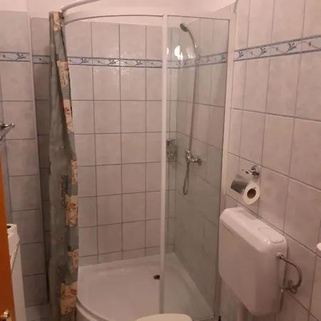Sasi Panzio 2 Esztergom