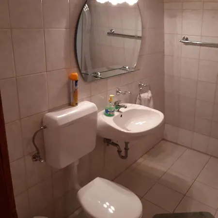 Sasi Panzió 2 3*