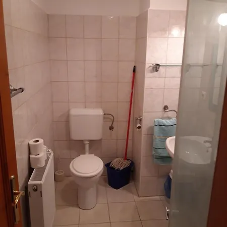 Sasi Panzió 2 Casa de hóspedes