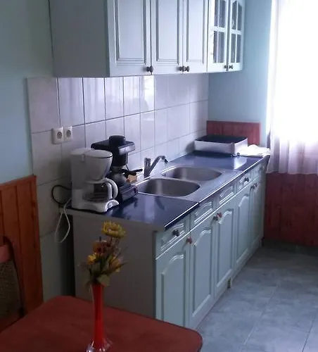 Sasi Panzió 2 3*