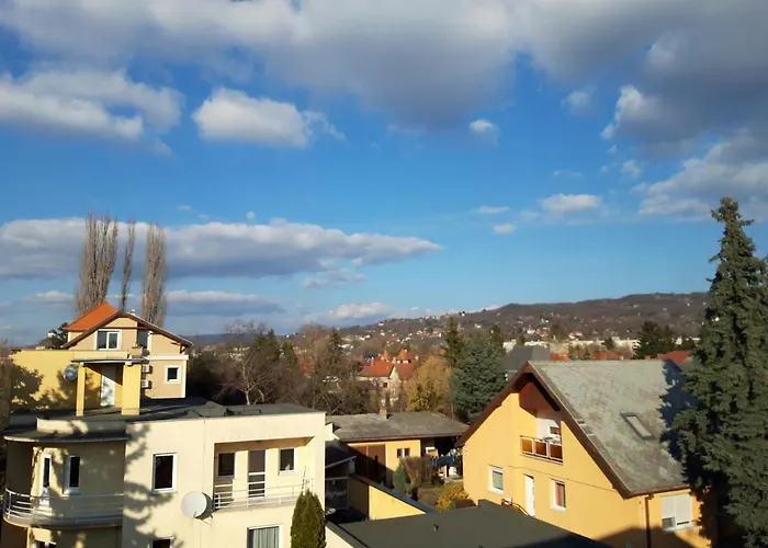 Sasi Panzio 2 Esztergom