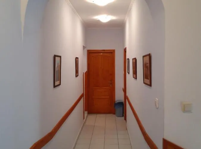 Sasi Panzió 2 Casa de hóspedes 3*