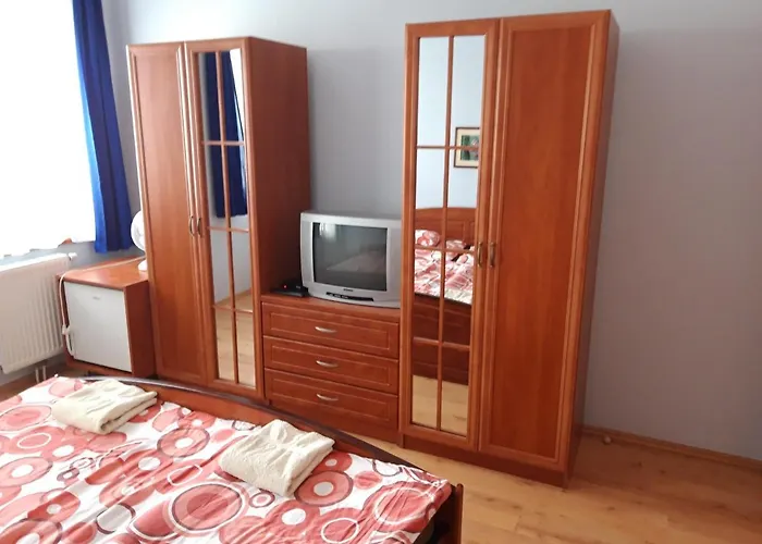 Sasi Panzió 2 Casa de hóspedes